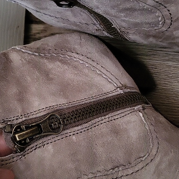 Sam Edelman booties - Picture 2 of 6